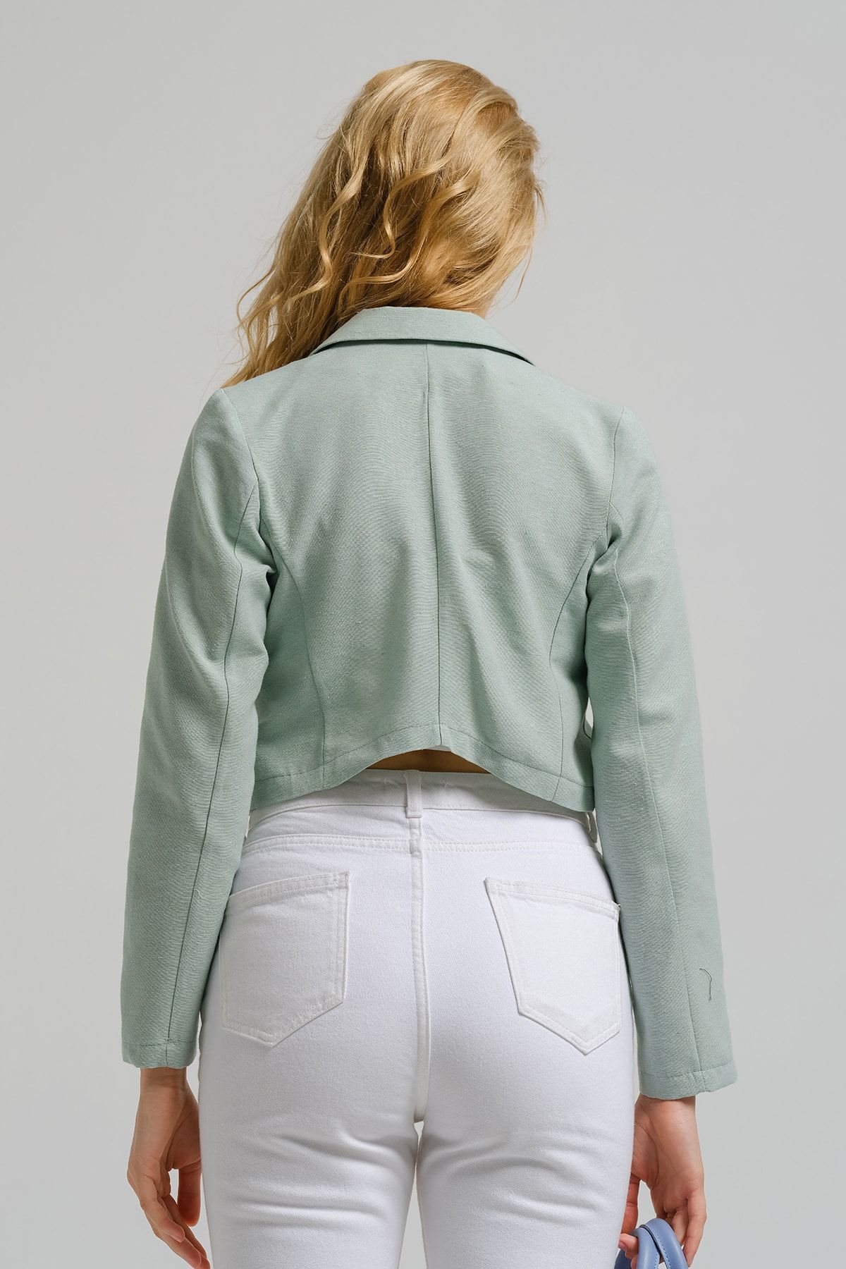 ARM-23Y001064 Mint Tek Düğmeli Crop Ceket
