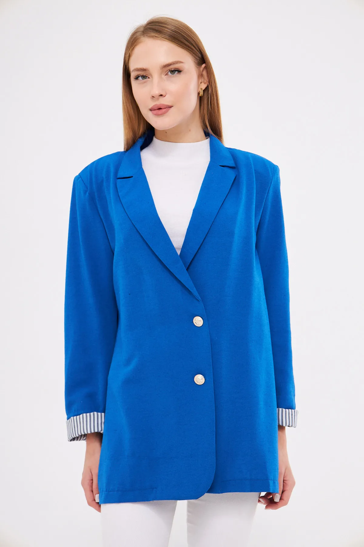 ARM-25K001015 Saks Kruvaze Yaka Kolu Katlama Detaylı Oversize Vatkalı Blazer Ceket