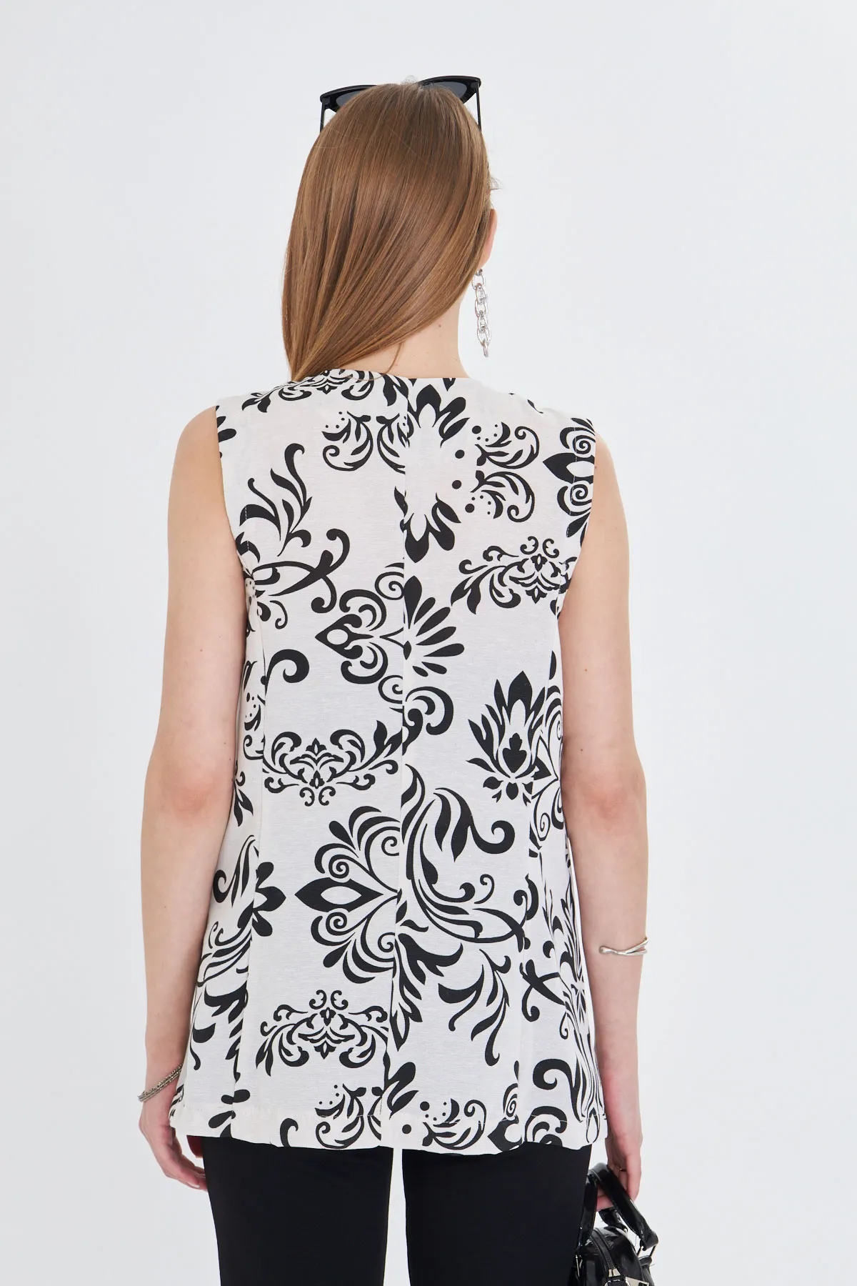 ARM-25Y001032 Siyah V Yaka Tek Düğme Oversize Desenli Yelek