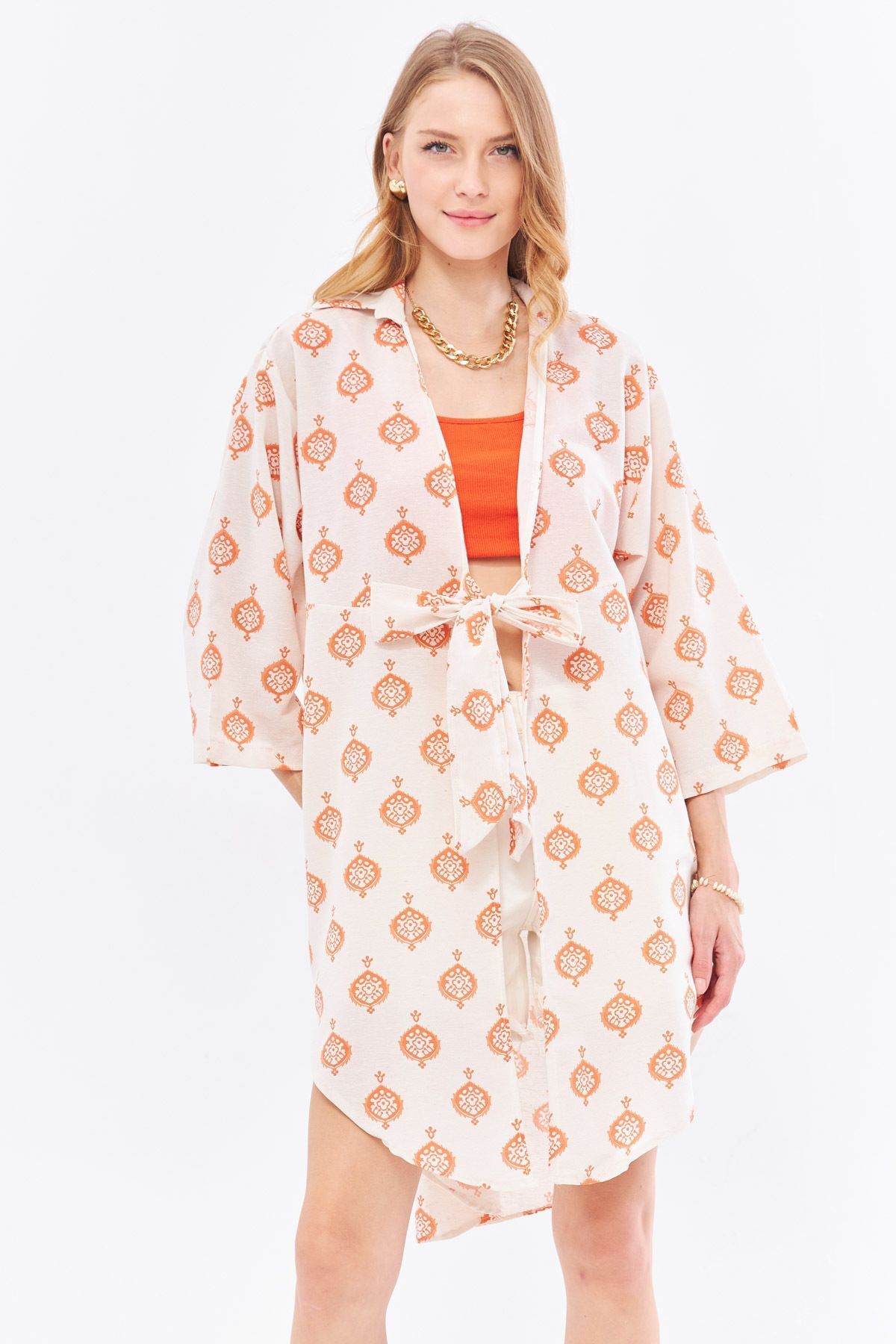 ARM-24Y001096 Turuncu Keten Görünümlü Desenli Önden Bağlamalı Midi Boy Kimono Gömlek
