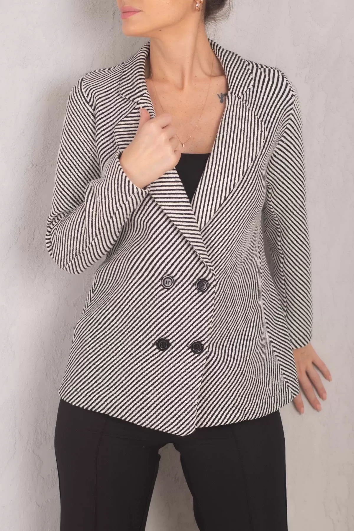 Siyah-beyaz